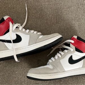 Jordan 1’s Chicago gray